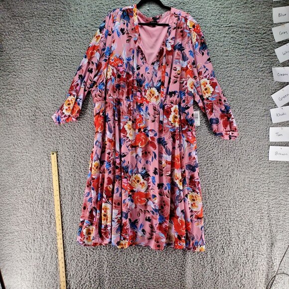 Torrid Dress Womens 6X Pink Floral V Neck Long Sleeve Midi Dress *NWT* - Picture 1 of 10